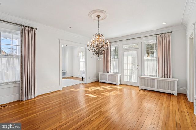 1922 S ARLINGTON RD, Arlington, VA 22202