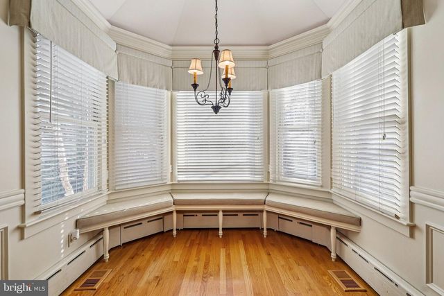 1922 S ARLINGTON RD, Arlington, VA 22202