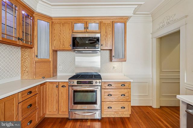 1922 S ARLINGTON RD, Arlington, VA 22202