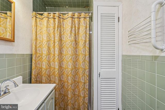 1922 S ARLINGTON RD, Arlington, VA 22202