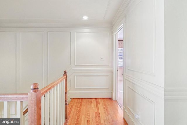 1922 S ARLINGTON RD, Arlington, VA 22202