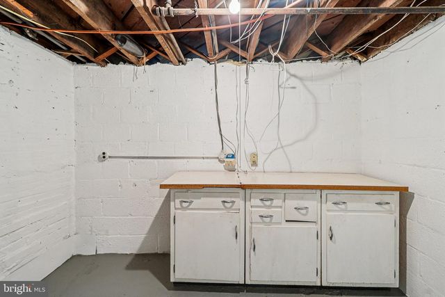 1922 S ARLINGTON RD, Arlington, VA 22202