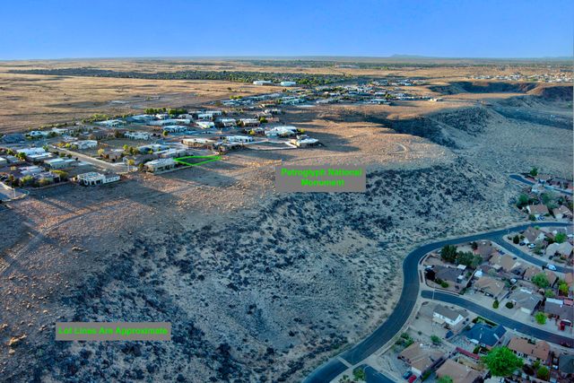 7904 Kibo Drive NW, Albuquerque, NM 87120