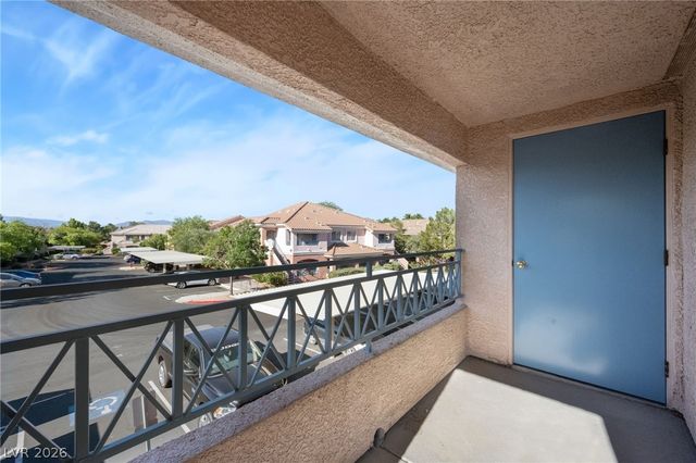 325 Amber Pine Street 205, Las Vegas, NV 89144