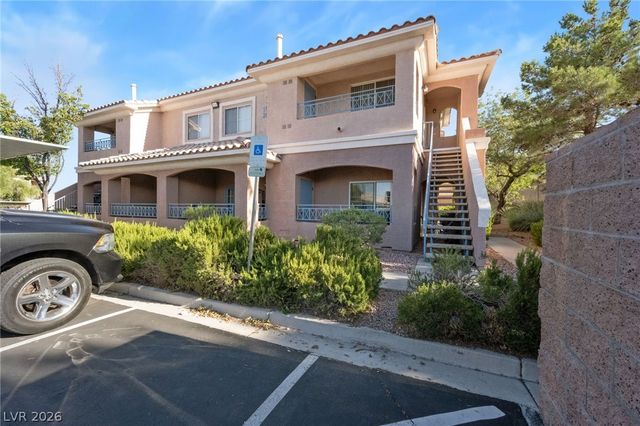 325 Amber Pine Street 205, Las Vegas, NV 89144