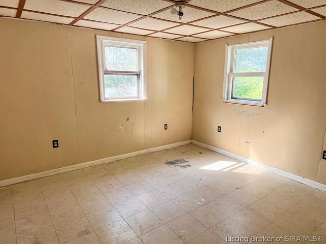 1416 E 9th Street, Jeffersonville, IN 47130