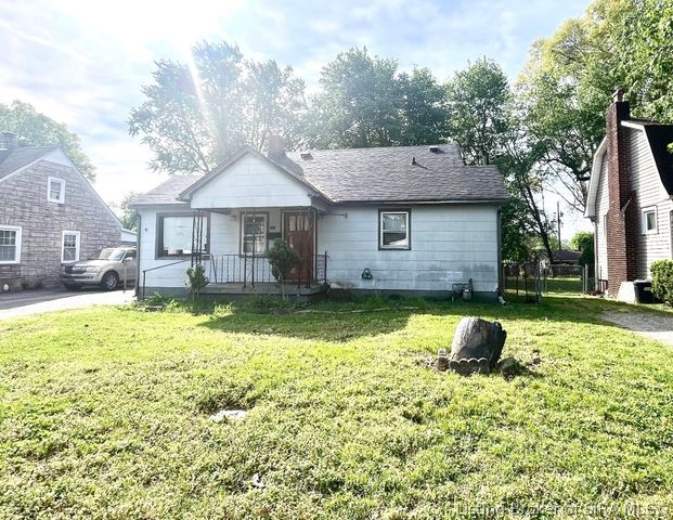 1416 E 9th Street, Jeffersonville, IN 47130