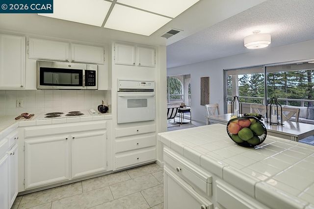 1129 Avenida Sevilla 4C, Walnut Creek, CA 94595