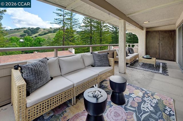 1129 Avenida Sevilla 4C, Walnut Creek, CA 94595