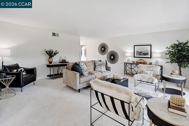 1129 Avenida Sevilla 4C, Walnut Creek, CA 94595