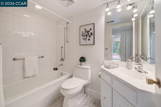 1129 Avenida Sevilla 4C, Walnut Creek, CA 94595