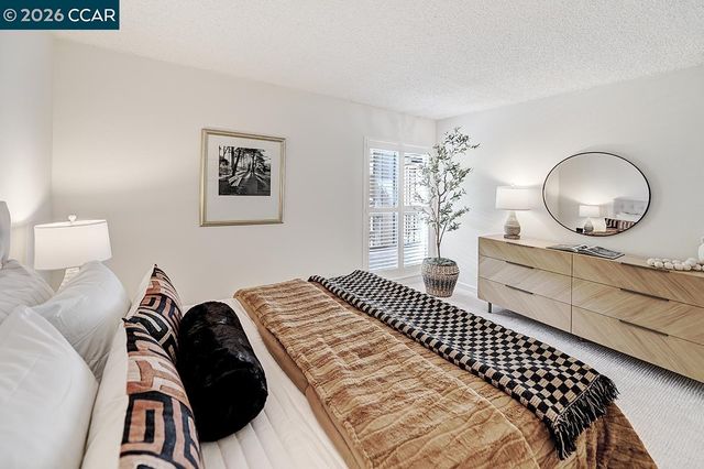 1129 Avenida Sevilla 4C, Walnut Creek, CA 94595