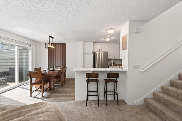 4905 Bluff Heights Trail SE, Prior Lake, MN 55372