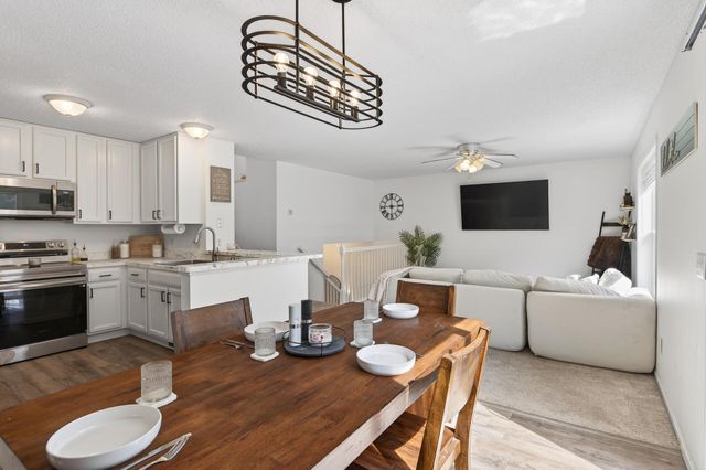 4905 Bluff Heights Trail SE, Prior Lake, MN 55372