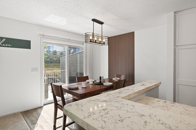 4905 Bluff Heights Trail SE, Prior Lake, MN 55372