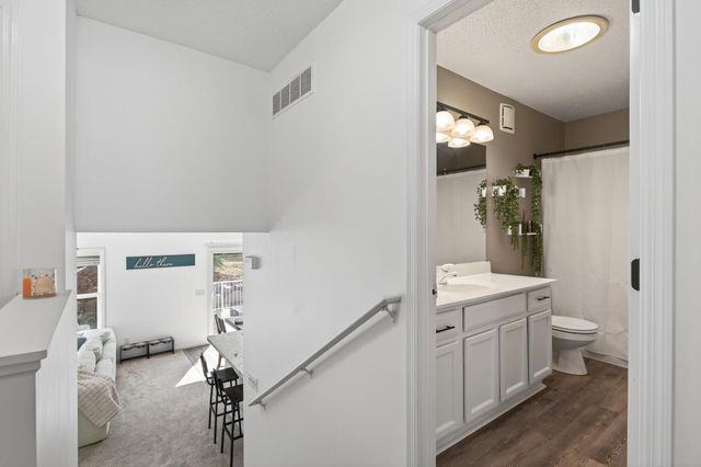 4905 Bluff Heights Trail SE, Prior Lake, MN 55372