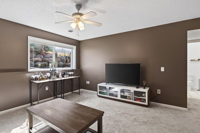 4905 Bluff Heights Trail SE, Prior Lake, MN 55372