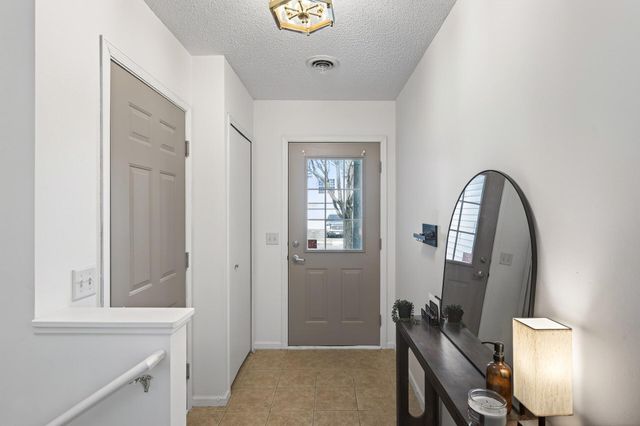 4905 Bluff Heights Trail SE, Prior Lake, MN 55372