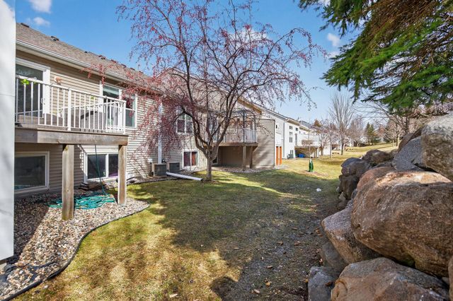 4905 Bluff Heights Trail SE, Prior Lake, MN 55372