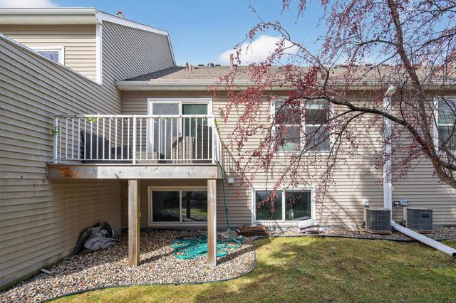 4905 Bluff Heights Trail SE, Prior Lake, MN 55372