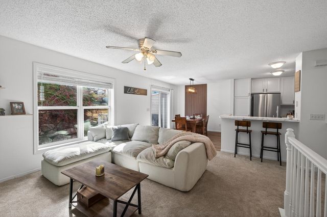 4905 Bluff Heights Trail SE, Prior Lake, MN 55372