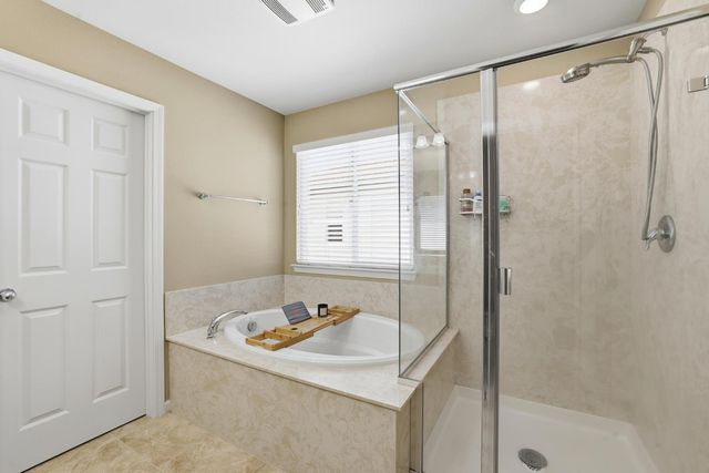 9 Sea Hawk Pl, Sacramento, CA 95835