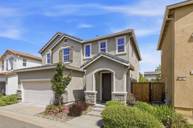 9 Sea Hawk Pl, Sacramento, CA 95835