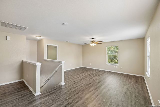 320 SANDY SHL, Boerne, TX 78006