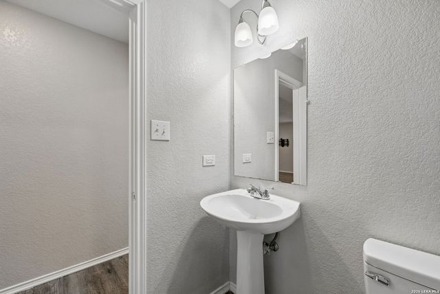 320 SANDY SHL, Boerne, TX 78006