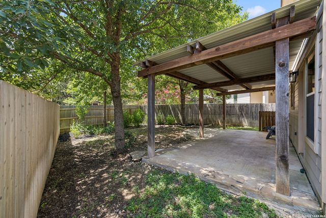 320 SANDY SHL, Boerne, TX 78006
