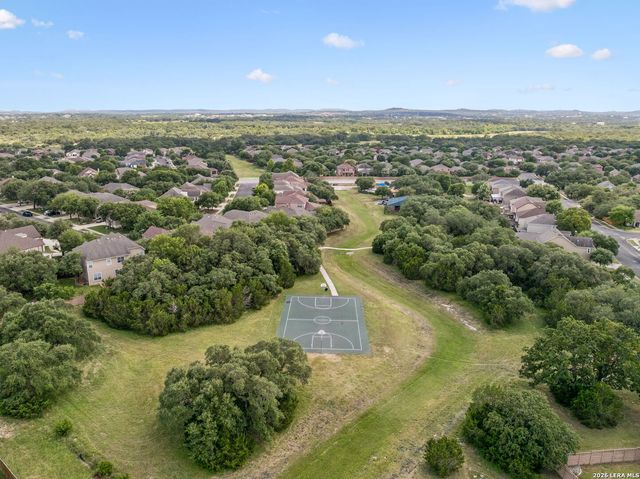 320 SANDY SHL, Boerne, TX 78006