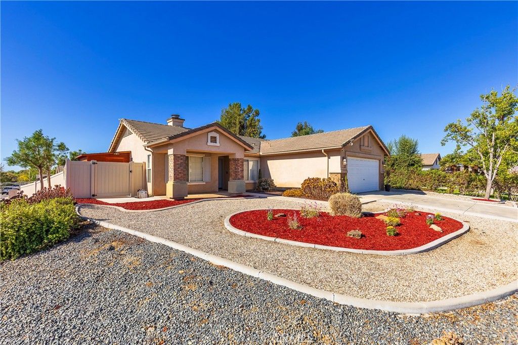 31529 Amsterdam, Winchester, CA 92596 — exterior