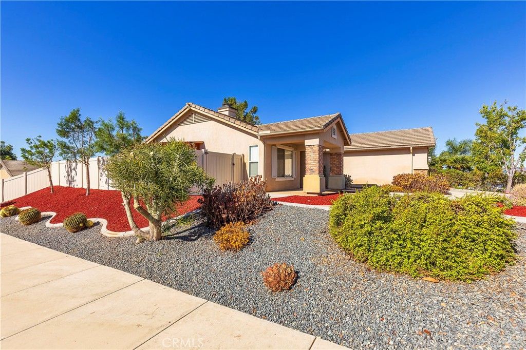 31529 Amsterdam, Winchester, CA 92596 — photo 3