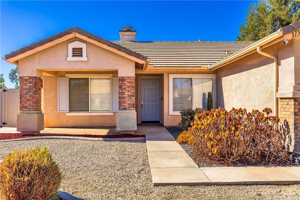 31529 Amsterdam, Winchester, CA 92596 — photo 5