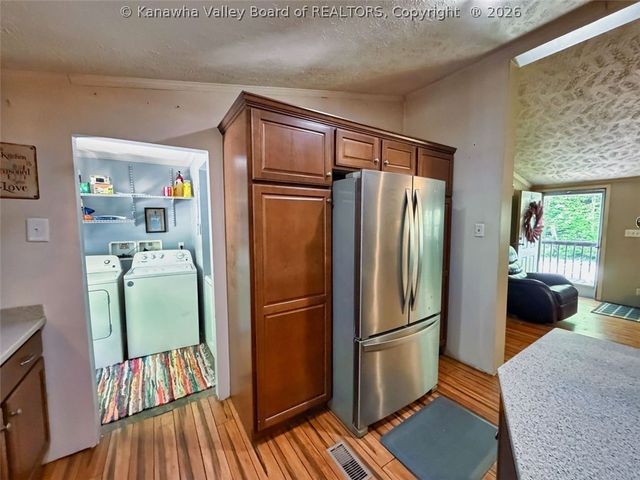 133 John Edward Lane, Elkview, WV 25071