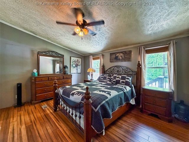133 John Edward Lane, Elkview, WV 25071
