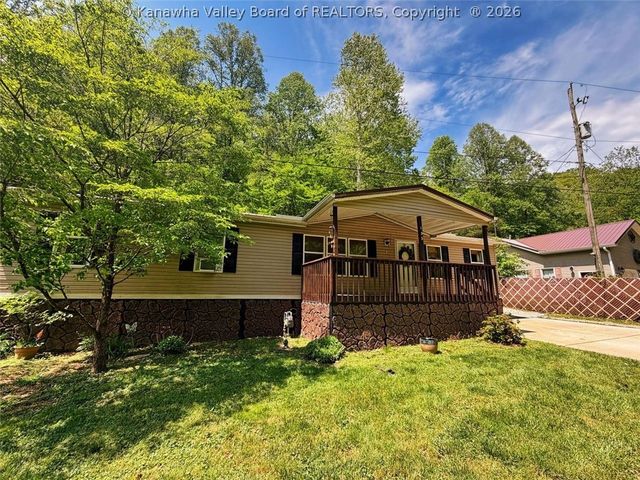 133 John Edward Lane, Elkview, WV 25071