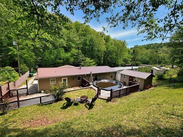 133 John Edward Lane, Elkview, WV 25071