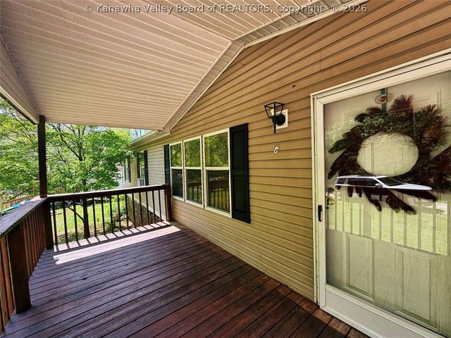 133 John Edward Lane, Elkview, WV 25071