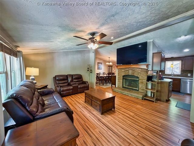 133 John Edward Lane, Elkview, WV 25071