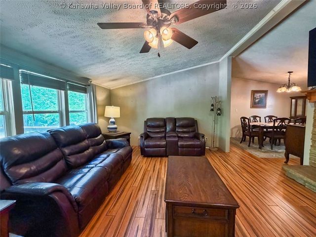 133 John Edward Lane, Elkview, WV 25071