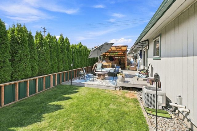 2110 E Decatur Ave, Spokane, WA 99208