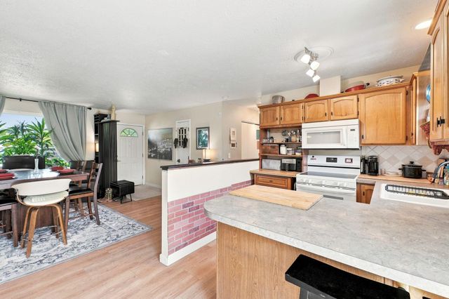 2110 E Decatur Ave, Spokane, WA 99208