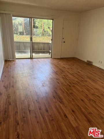 1138 11TH Street 3, Santa Monica, CA 90403