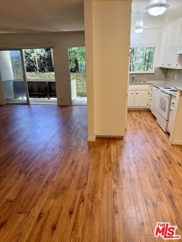 1138 11TH Street 3, Santa Monica, CA 90403