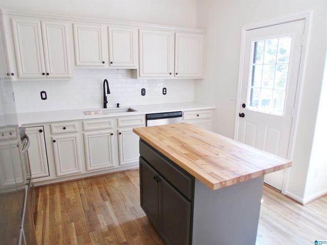 44 RED OAK COURT, Lincoln, AL 35096