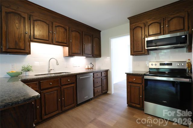 12809 Pine Bluff Road, Midland, NC 28107