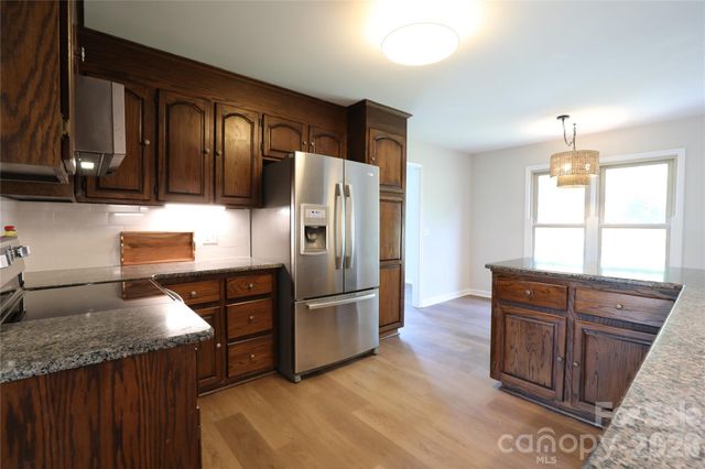 12809 Pine Bluff Road, Midland, NC 28107