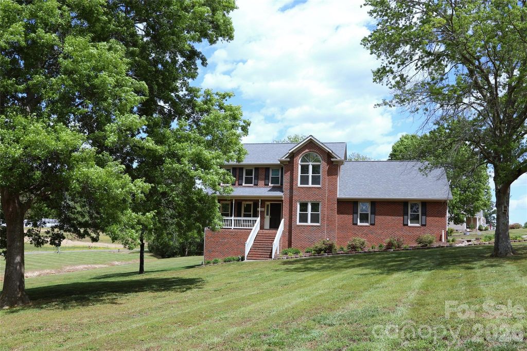12809 Pine Bluff Road, Midland, NC 28107
