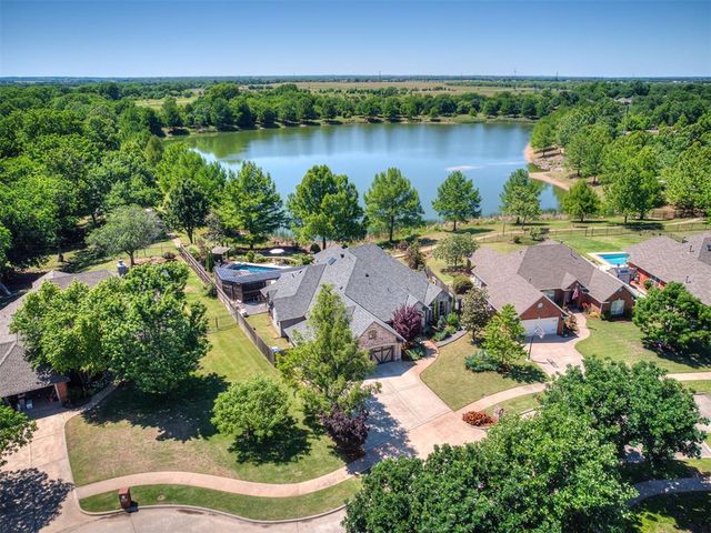 112 McSha Place, Norman, OK 73072